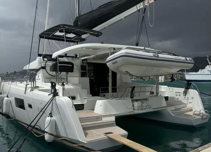 Lagoon 42
