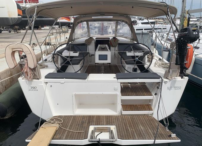 Dufour 390 Grand Large
