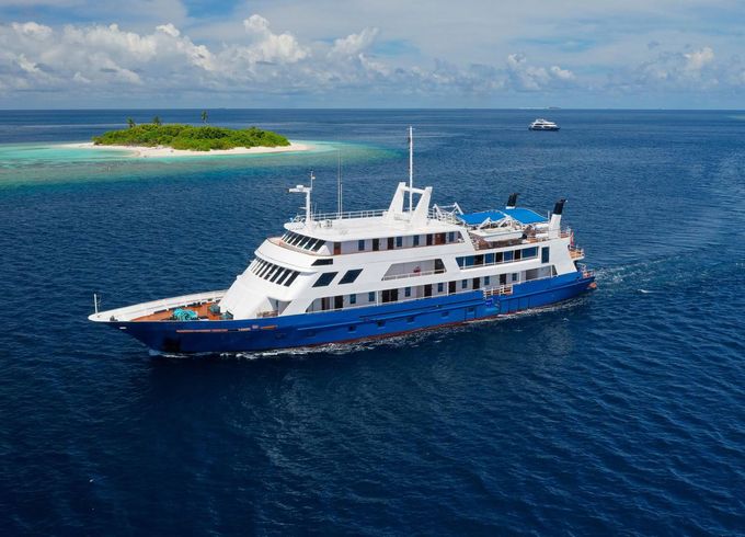 M/Y 180