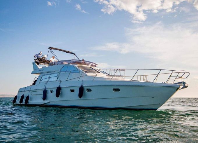 Ferretti 47
