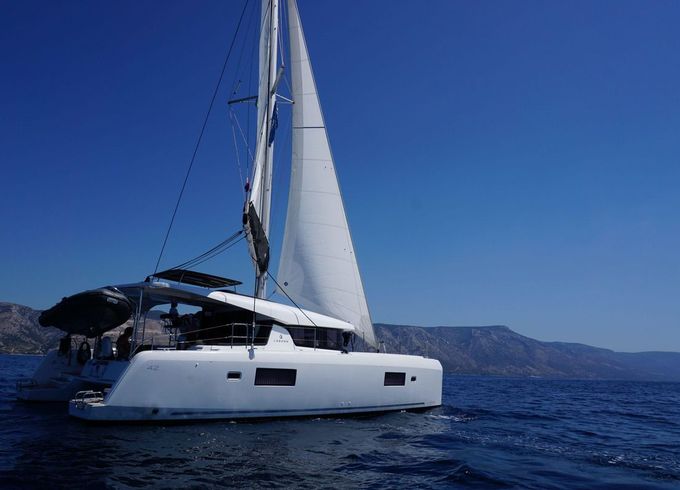 Lagoon 42