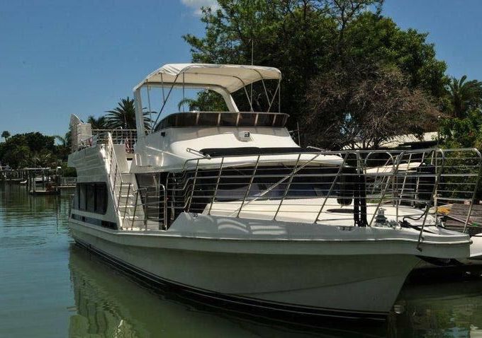 Bluewater Yachts Cruiser