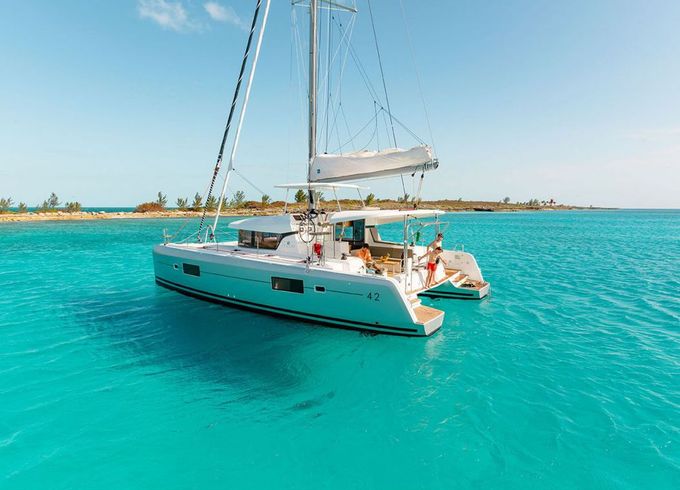 Lagoon 42