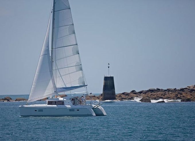 Lagoon 42