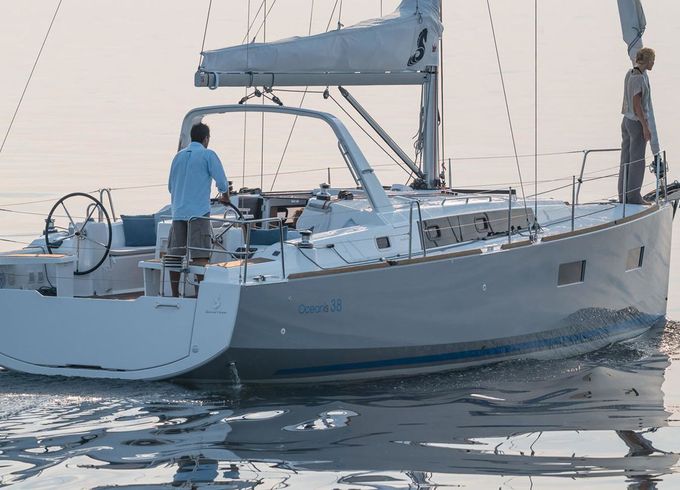 Beneteau Oceanis 38