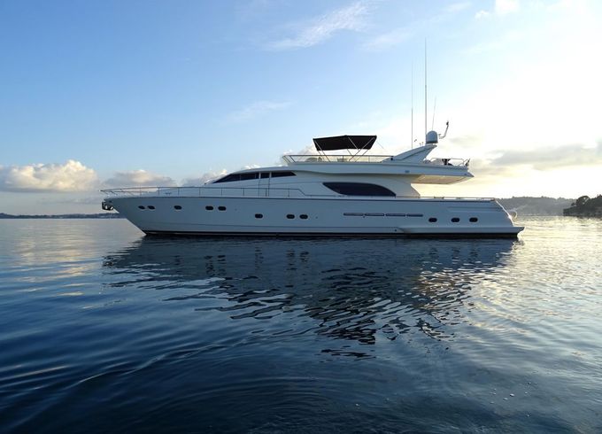 Ferretti 80 Fly