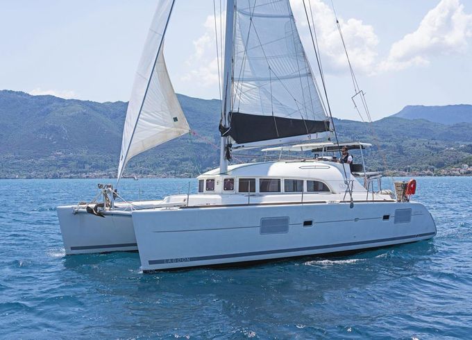 Lagoon 380