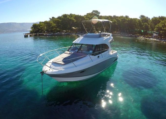 Beneteau Antares 30 Fly