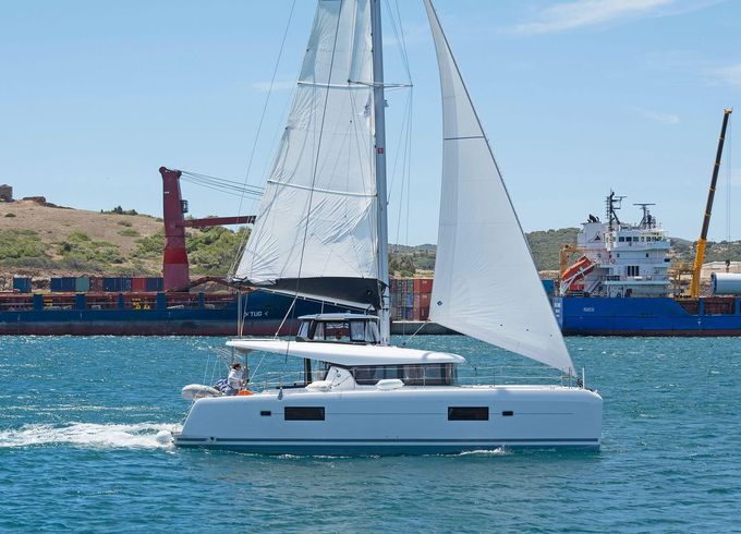 Lagoon 42