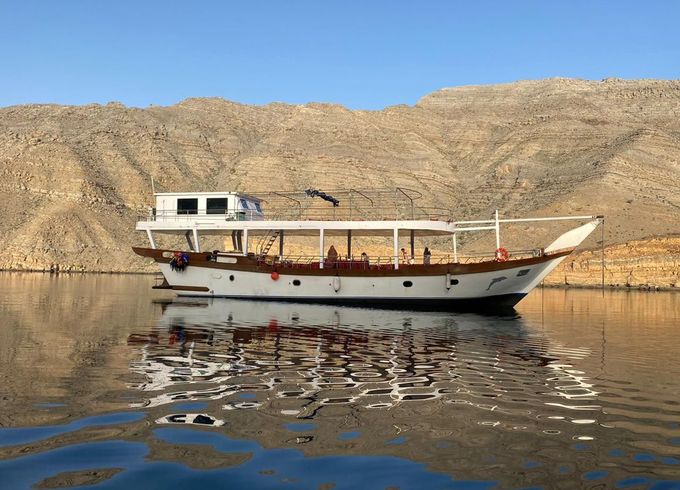 M/Y 89