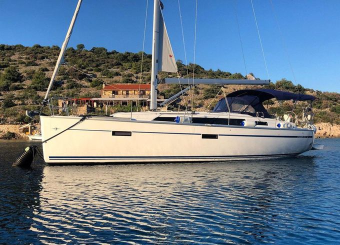 Bavaria Cruiser 37