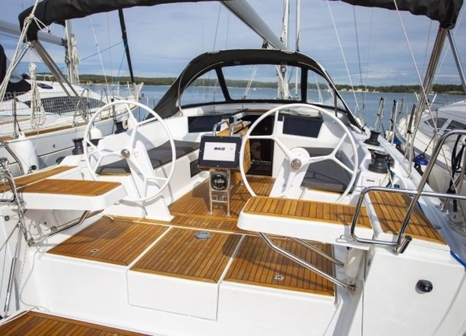 Hanse 388
