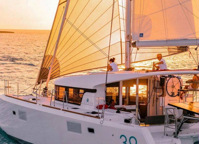Lagoon 39
