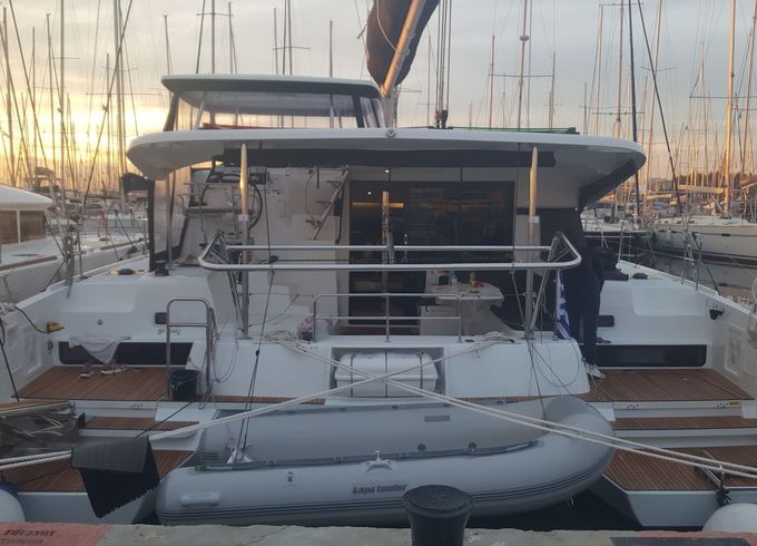 Lagoon 42