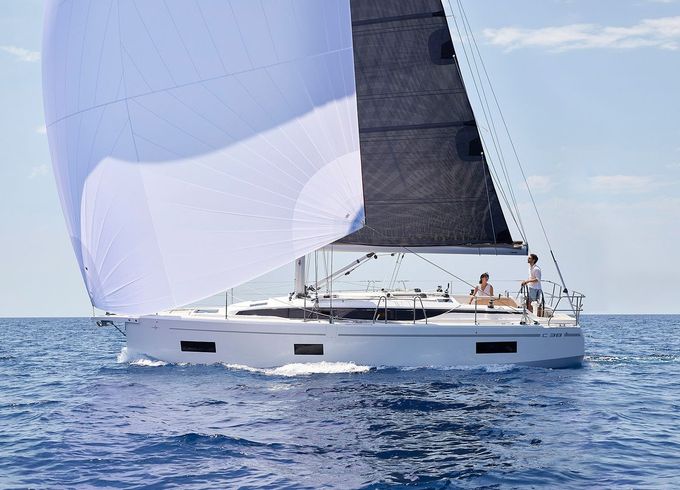 Bavaria C38