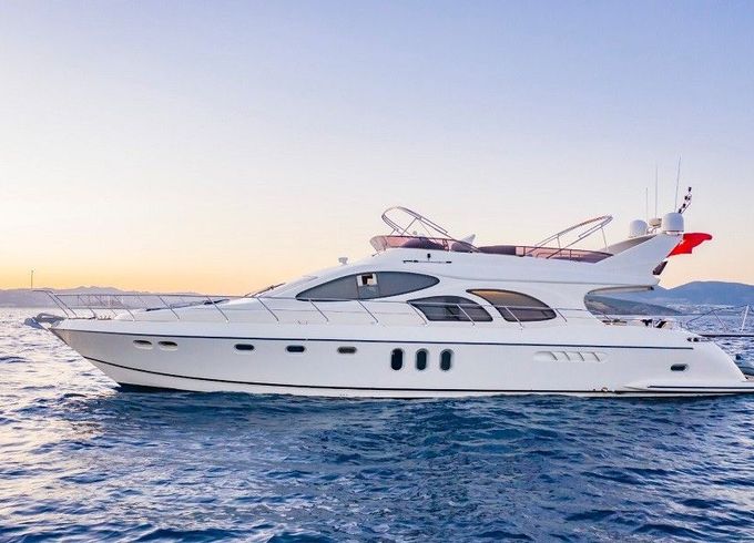 Custom Motoryacht