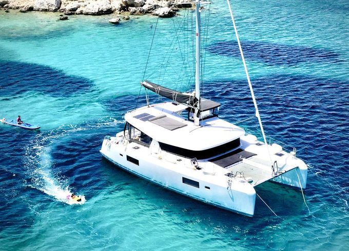 Lagoon 42
