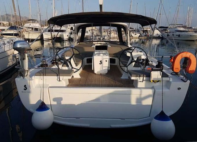 Beneteau Oceanis 51.1