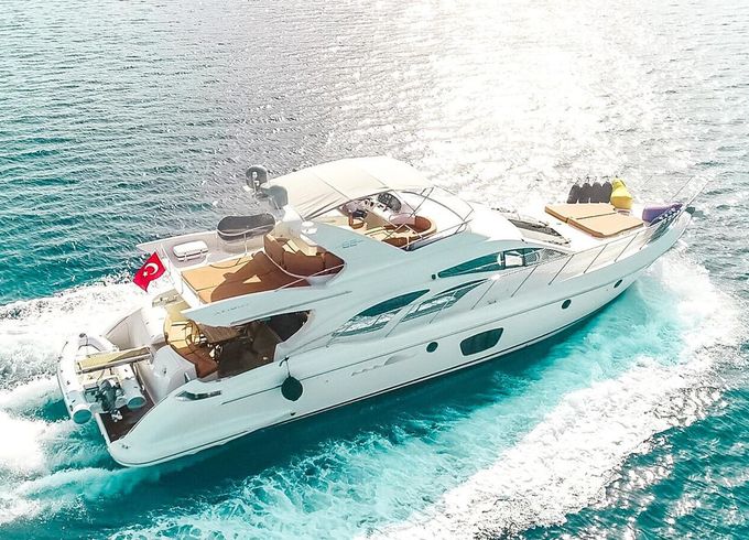 Azimut 62 FLY VIP
