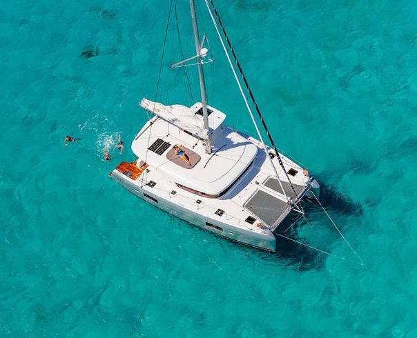 Lagoon 42