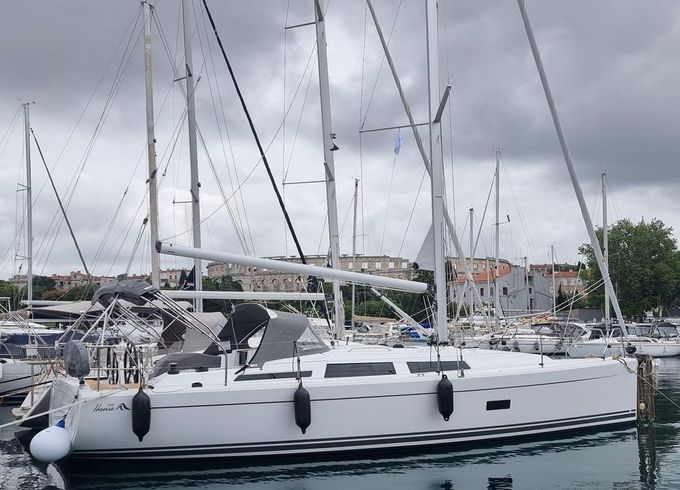 Hanse 348