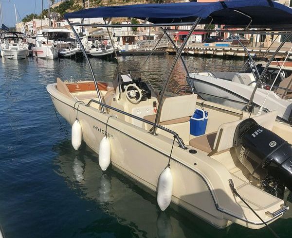 Invictus Yachts 190 FX