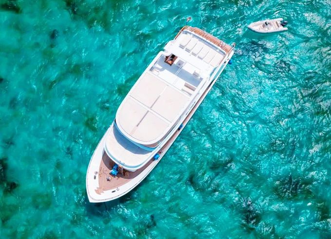 M/Y 92