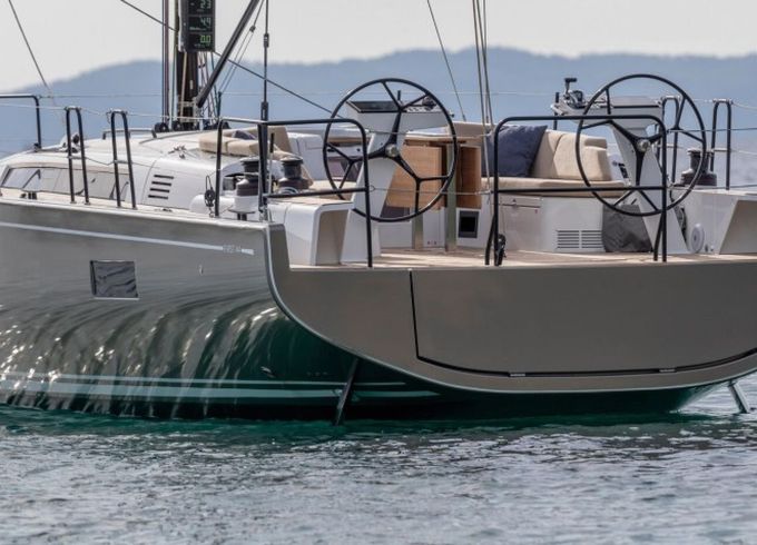 Beneteau First 44