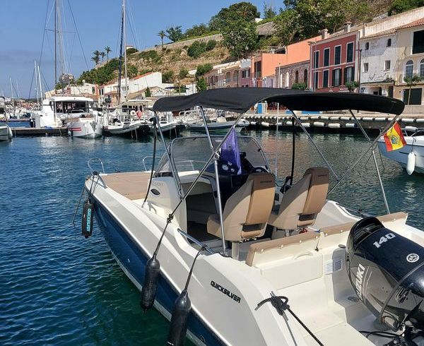 Quicksilver 605 Sundeck