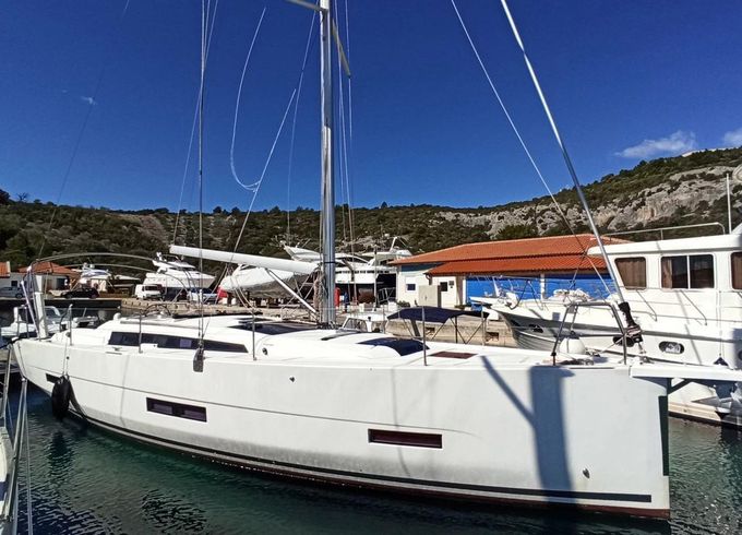 Dufour 390 Grand Large