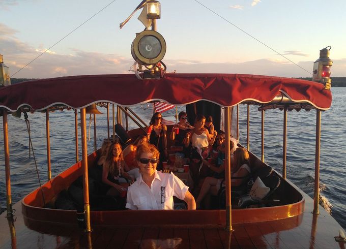 Custom Fantail Launch