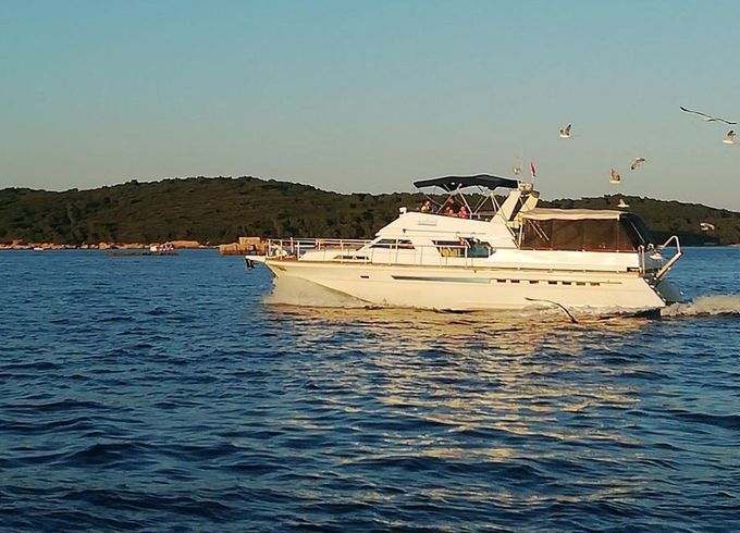 Cyrus Yachts Motoryacht
