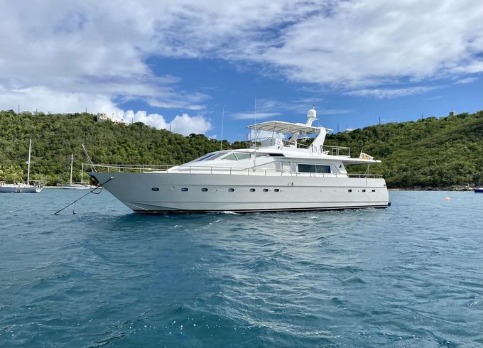 Azimut Ultimate 82