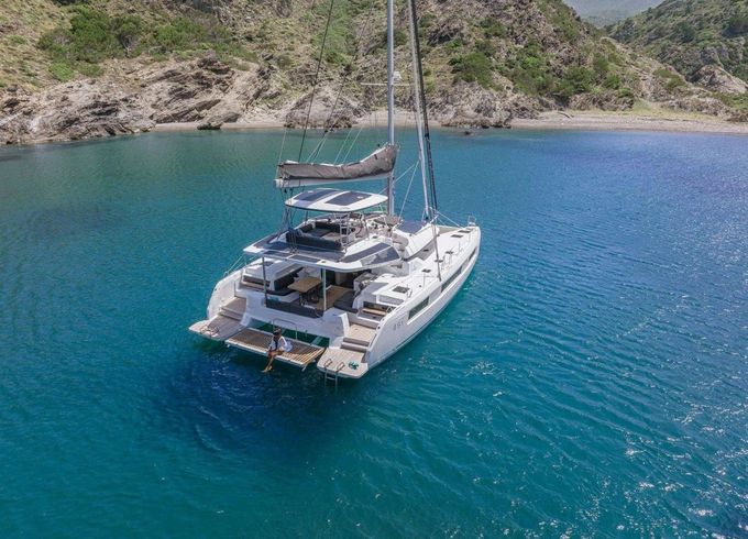 Lagoon 51