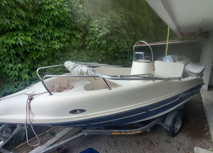 Nireus Boat