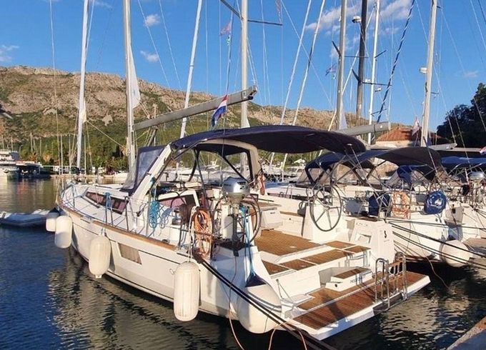 Beneteau Oceanis 48