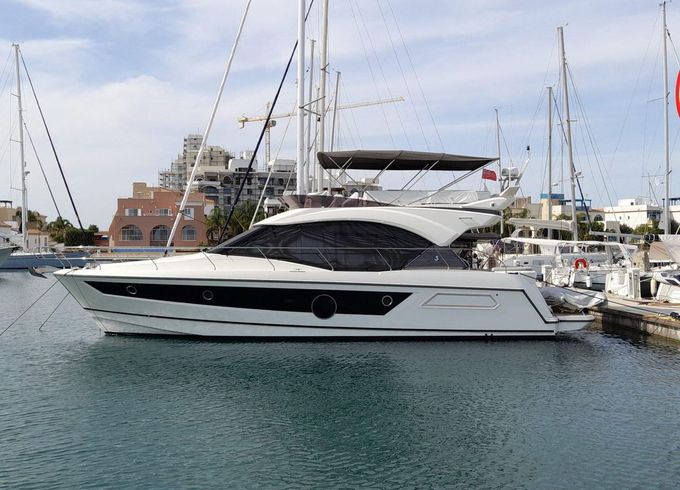 Beneteau Monte Carlo 52