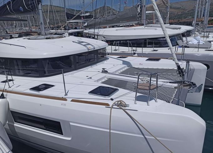 Lagoon 40