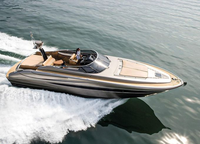 Riva Rivale 52