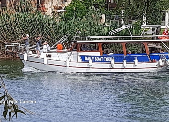 M/B Tour Boat 42'