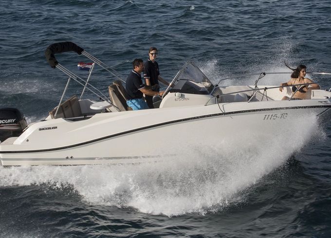 Quicksilver 675