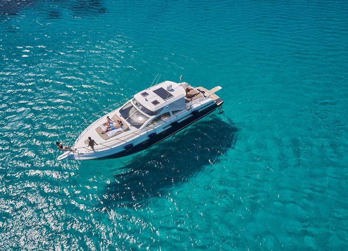 M/Y 50