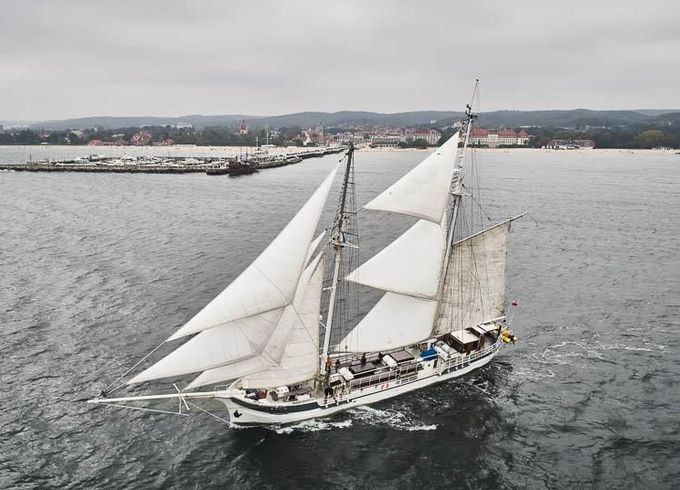 N.V. Capello Schooner 95
