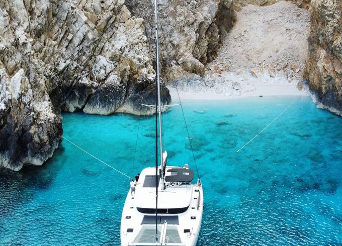 Lagoon 42