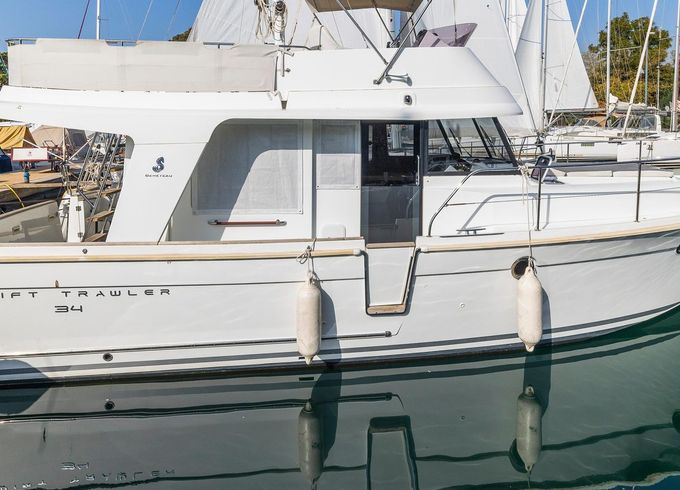 Beneteau Swift Trawler 34 Fly