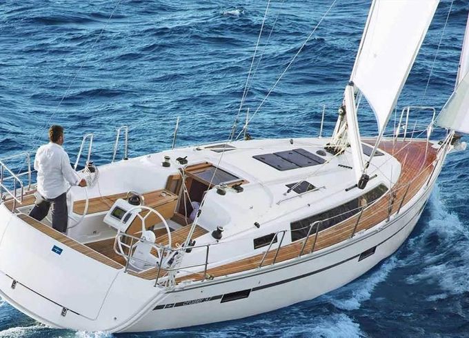 Bavaria Cruiser 37