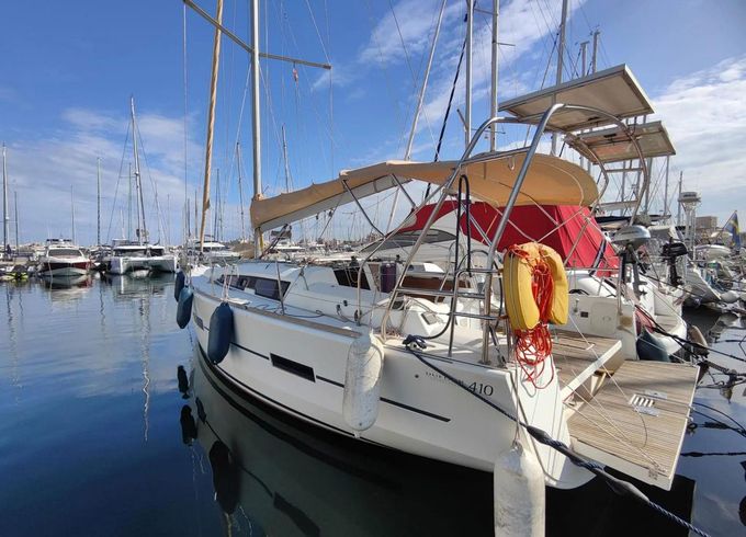 Dufour 410 Grand Large