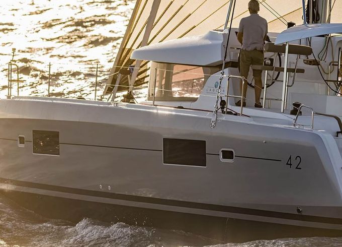 Lagoon 42