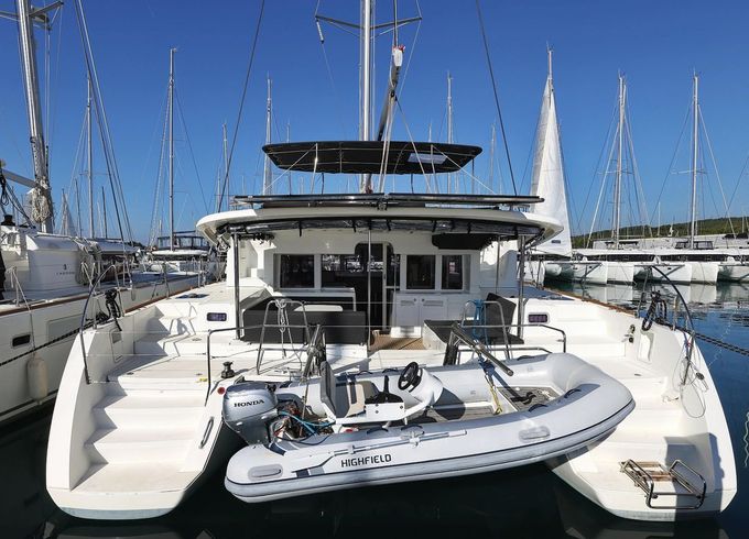 Lagoon 450 F