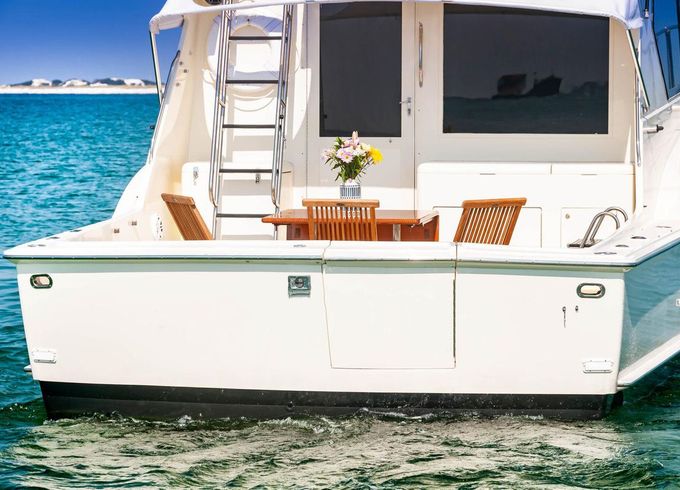 Hatteras Convertible